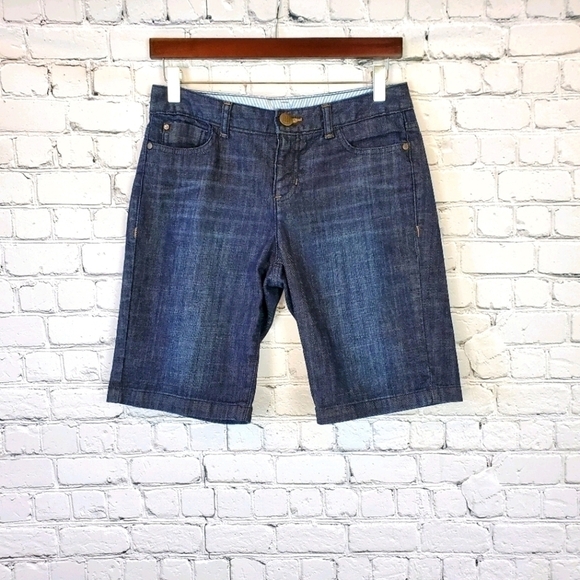 TOMMY Hilfiger Bermuda Shorts sz. 4 - Picture 1 of 5